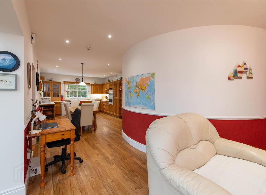 44 Glenkeen Avenue, Jordanstown, Newtownabbey, BT37 0PH