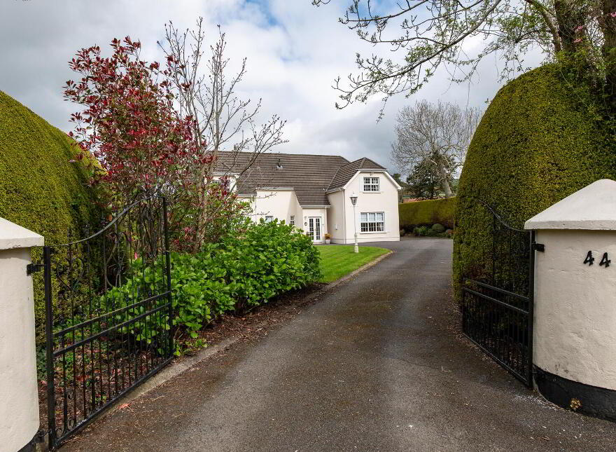 44 Glenkeen Avenue, Jordanstown, Newtownabbey, BT37 0PH