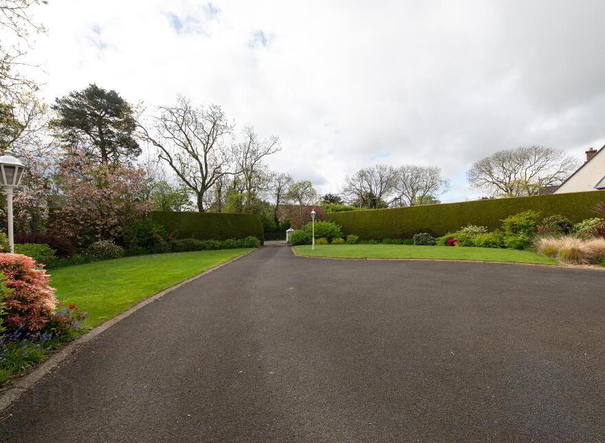 44 Glenkeen Avenue, Jordanstown, Newtownabbey, BT37 0PH