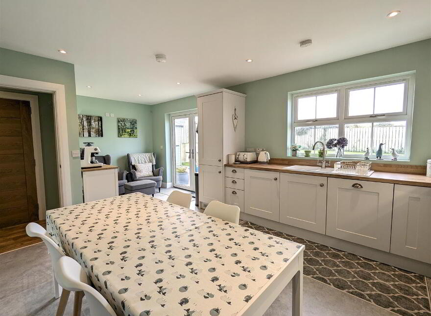 29 Clanbrassil, Newcastle, Down, BT33 0FS