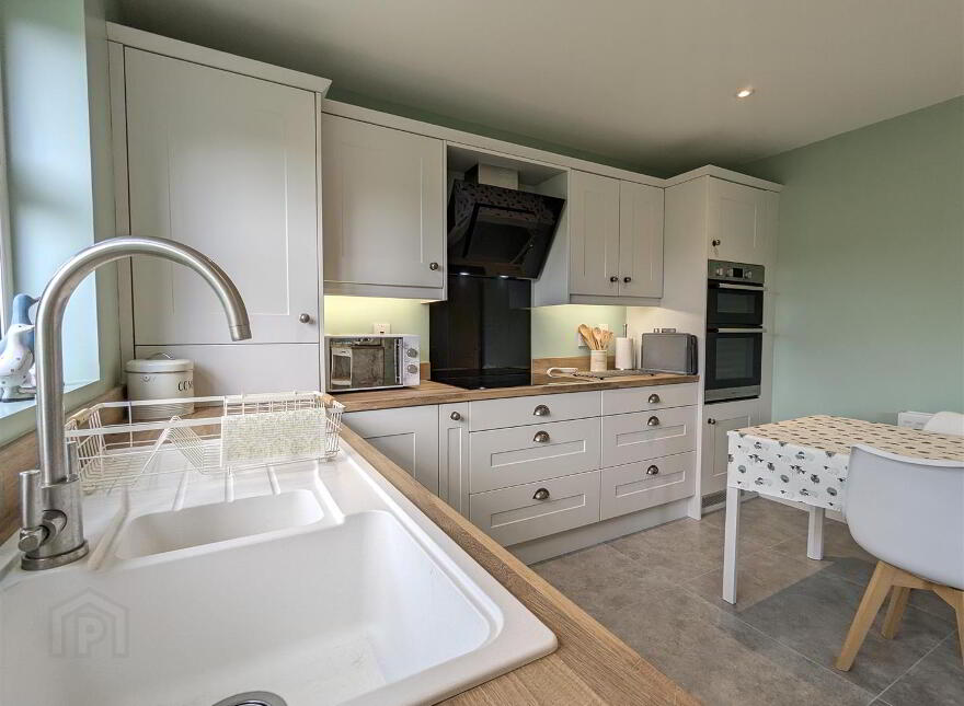 29 Clanbrassil, Newcastle, Down, BT33 0FS