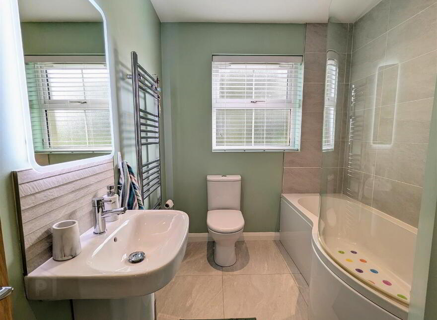 29 Clanbrassil, Newcastle, Down, BT33 0FS