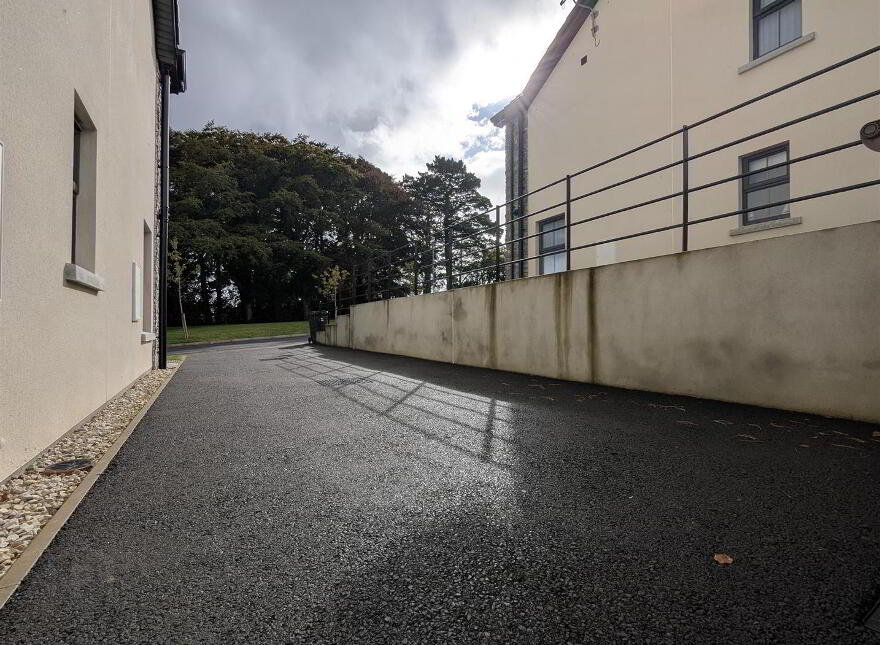 29 Clanbrassil, Newcastle, Down, BT33 0FS