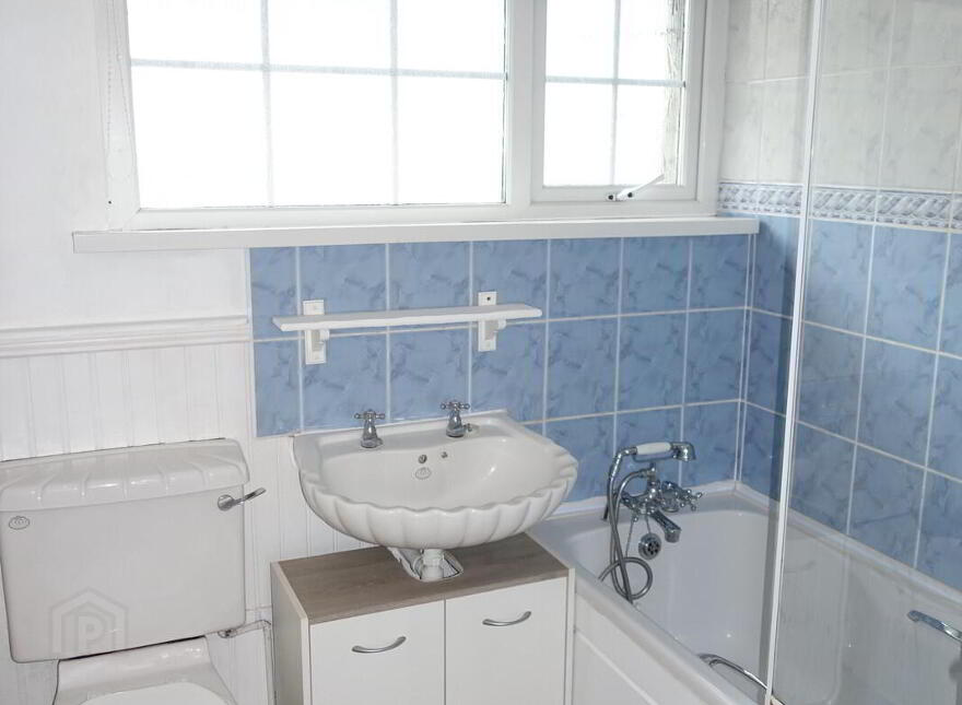 26 Kilmacormick Drive, Enniskillen, BT74 6EP