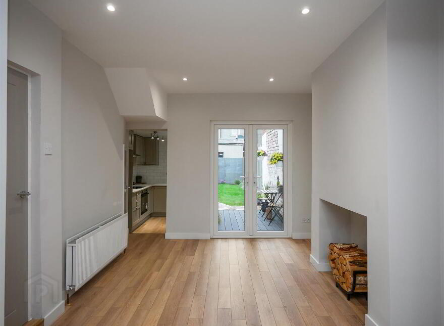 10 Redcar Street, Woodstock Road, Belfast, BT6 9BP