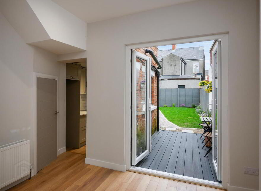 10 Redcar Street, Woodstock Road, Belfast, BT6 9BP