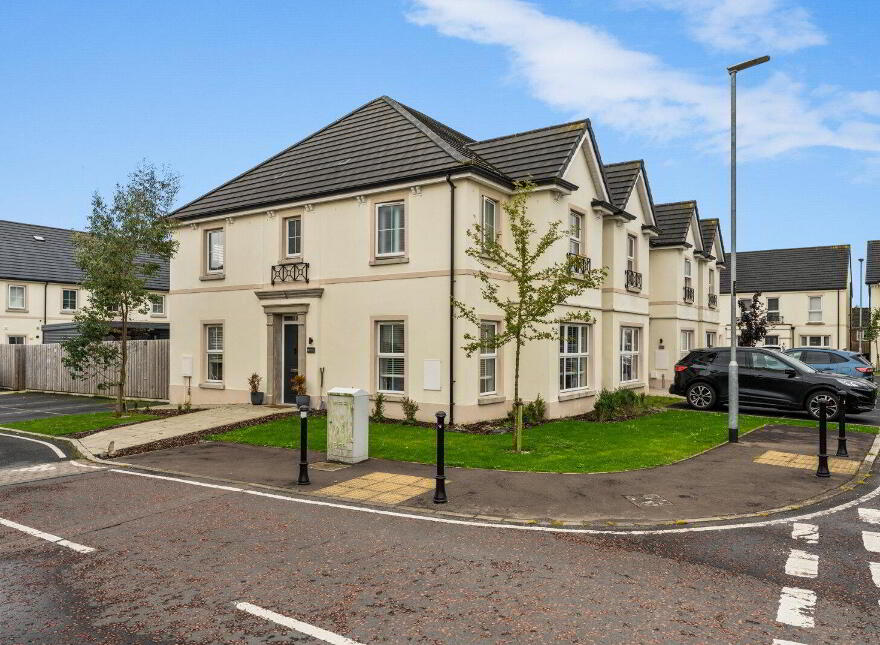 92 The Demesne, Carryduff, Belfast, BT8 8GU photo