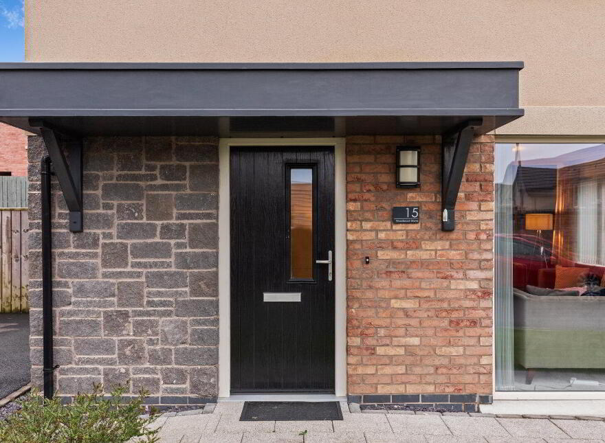 15 Woodbrook Grove, Lisburn, BT28 0AA
