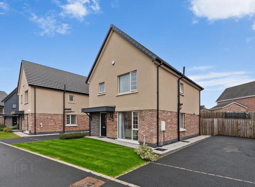 15 Woodbrook Grove, Lisburn, BT28 0AA photo