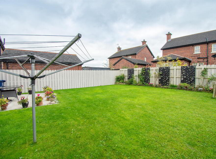 76 Ballynadrone Meadows, Magheralin, BT67 0FY