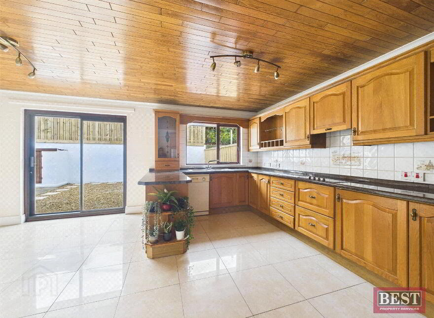 2 Ardaveen Close, Newry, BT35 8UL