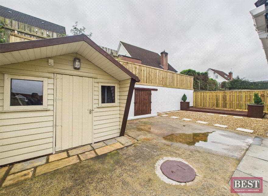 2 Ardaveen Close, Newry, BT35 8UL