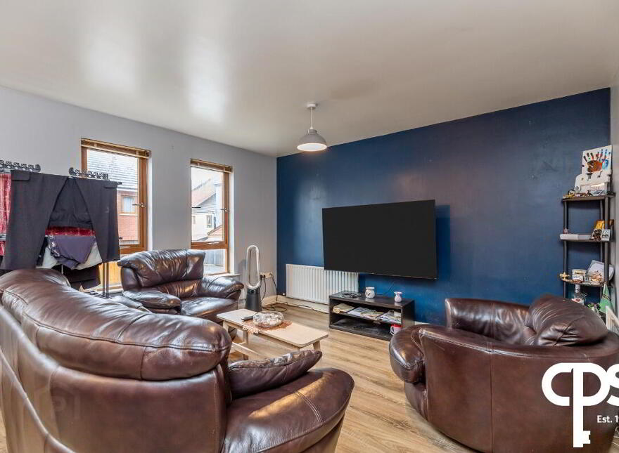 5b Heath Lodge Avenue, Belfast, BT13 3WH