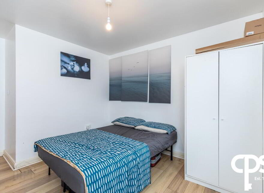 5b Heath Lodge Avenue, Belfast, BT13 3WH