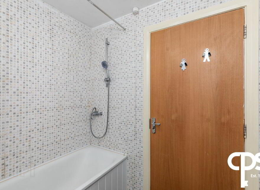 5b Heath Lodge Avenue, Belfast, BT13 3WH