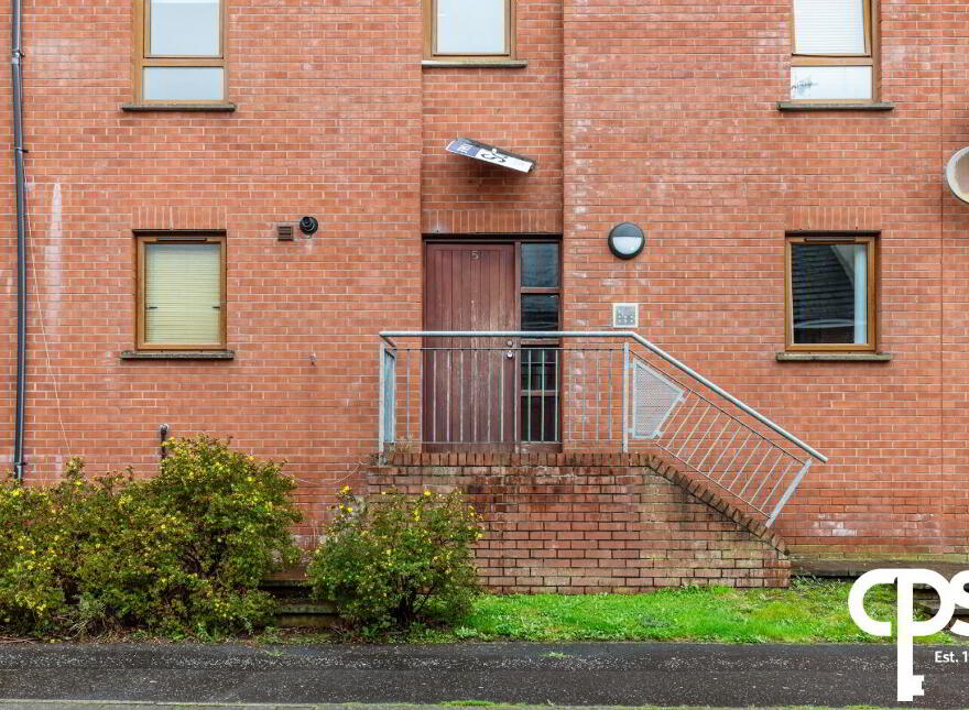 5b Heath Lodge Avenue, Belfast, BT13 3WH