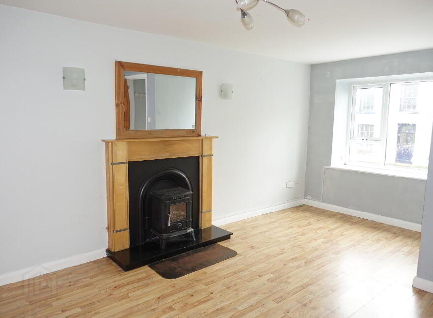 27 Main Street, Derrygonnelly, BT93 6HW