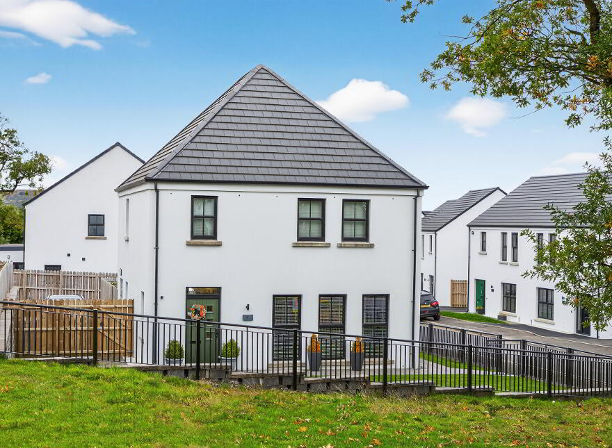 48 Cumber View, Claudy, BT47 4FG