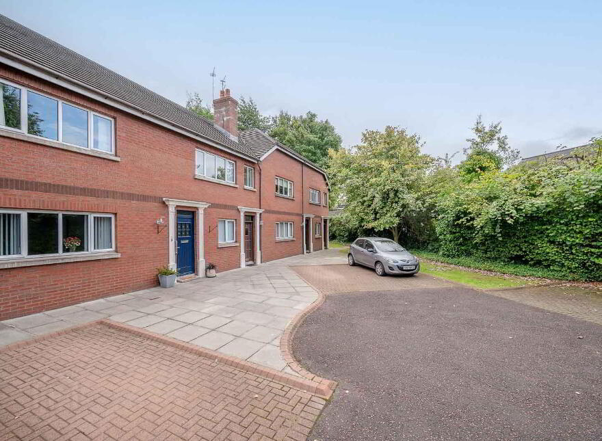 1 Woodlands Court, Belfast, BT4 3PH photo