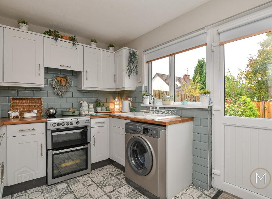 46 Oaklands, Antrim, BT41 1LS