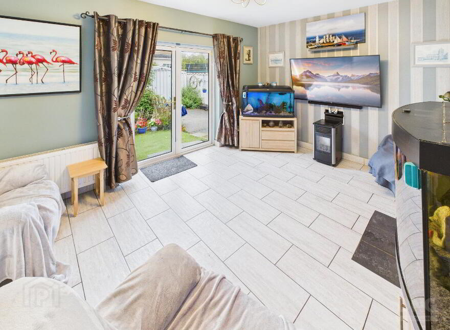 10 Parkers Hill, Walsh Island, R35V578