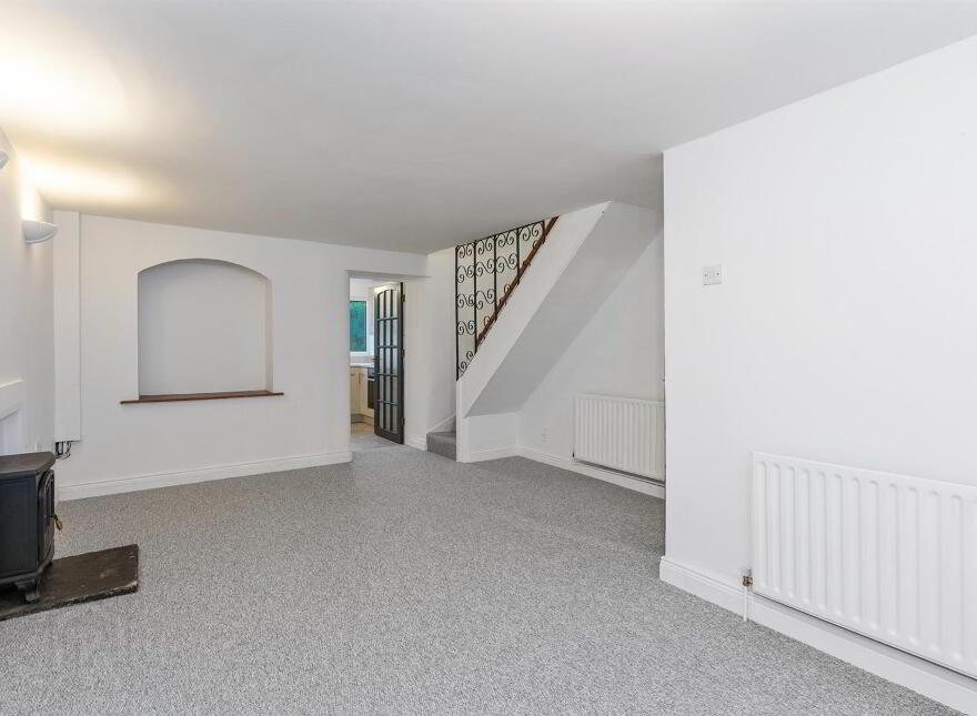 35 Bridge Street, Comber, Newtownards, BT23 5AT