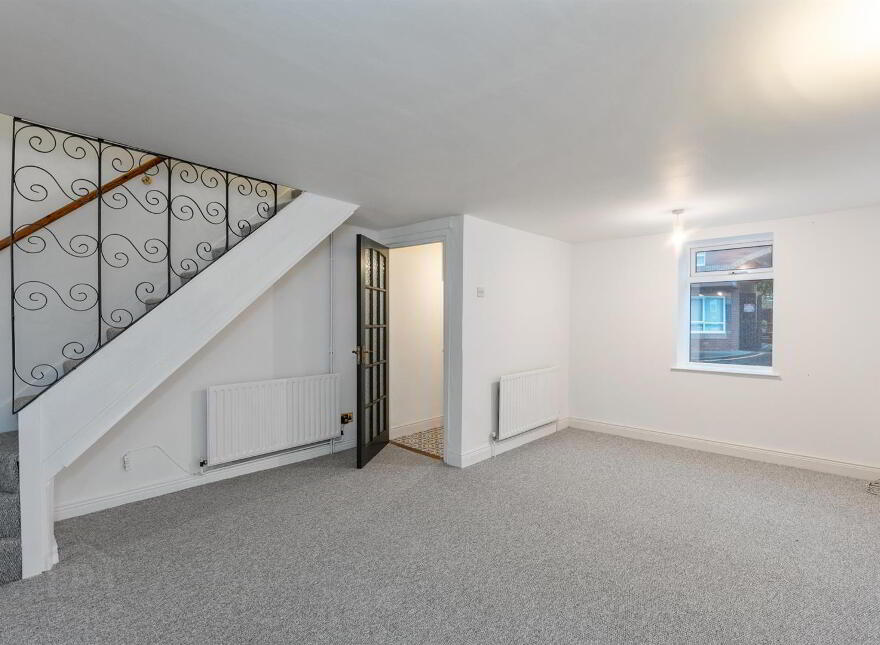 35 Bridge Street, Comber, Newtownards, BT23 5AT