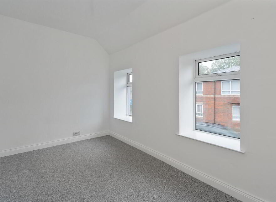 35 Bridge Street, Comber, Newtownards, BT23 5AT