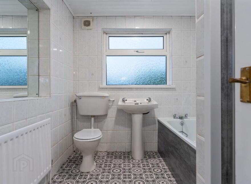 35 Bridge Street, Comber, Newtownards, BT23 5AT