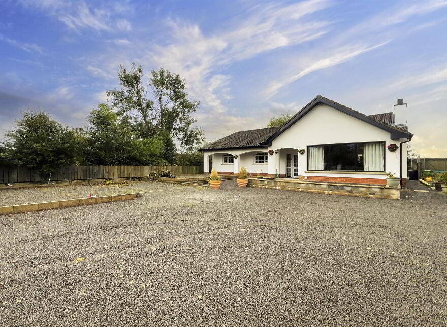 69 Kesh Road, Maze, Lisburn, BT27 5RR