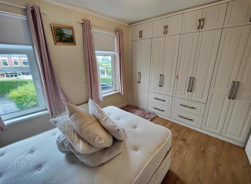 30 Old Cavehill Road, Belfast, BT15 5GT