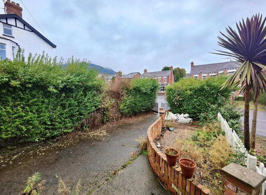 30 Old Cavehill Road, Belfast, BT15 5GT