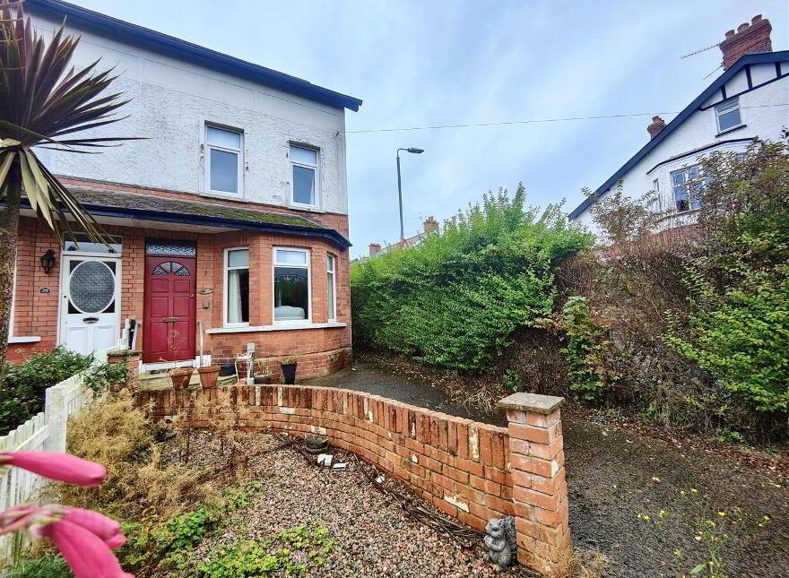 30 Old Cavehill Road, Belfast, BT15 5GT