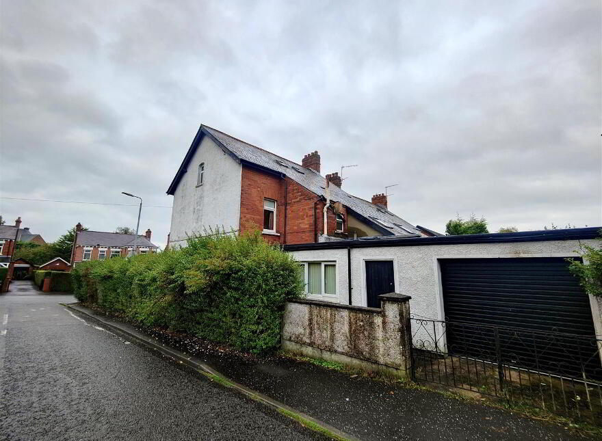 30 Old Cavehill Road, Belfast, BT15 5GT