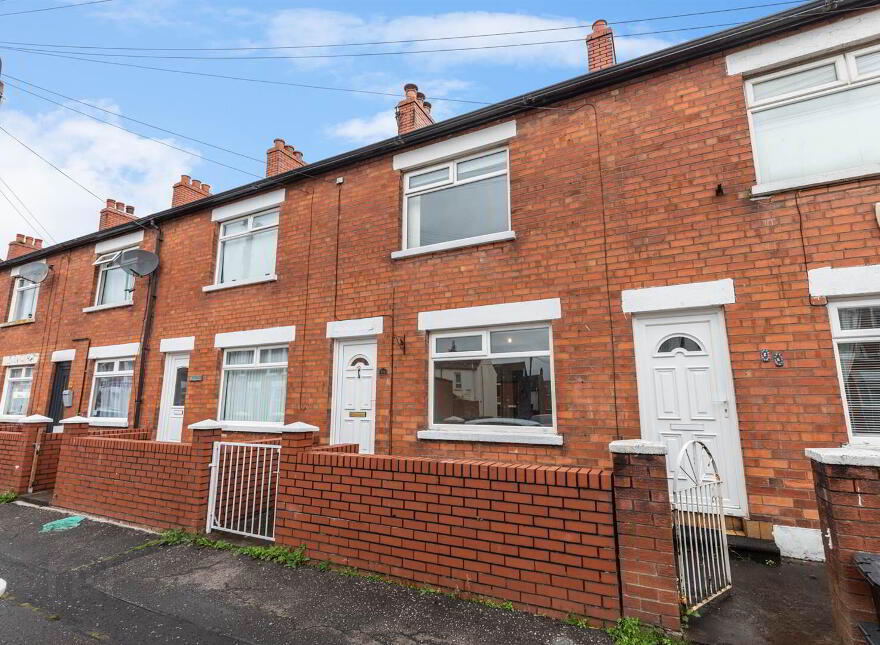 64 Isoline Street, Off Castlereagh Road, East Belfast, Belfast, BT5 5GF photo
