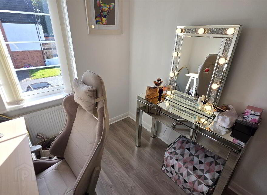 10 Bedford Meadows, Antrim, BT41 1AE