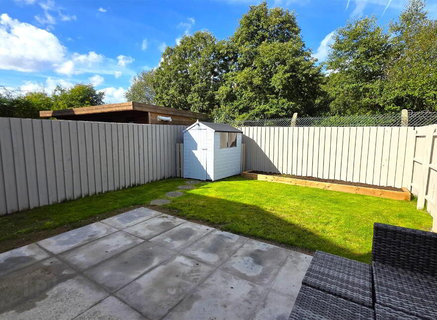 10 Bedford Meadows, Antrim, BT41 1AE