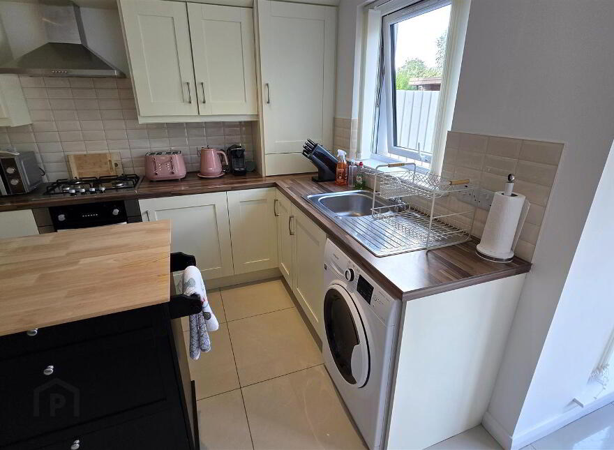 10 Bedford Meadows, Antrim, BT41 1AE