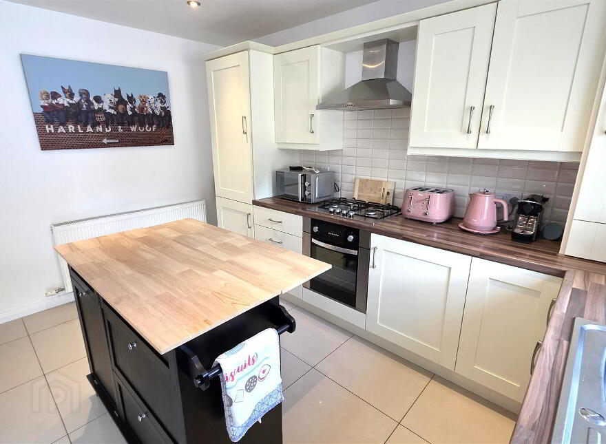 10 Bedford Meadows, Antrim, BT41 1AE