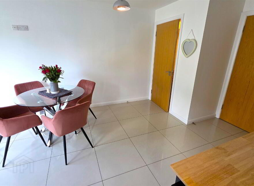 10 Bedford Meadows, Antrim, BT41 1AE