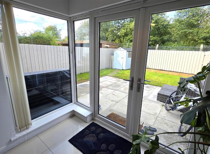 10 Bedford Meadows, Antrim, BT41 1AE