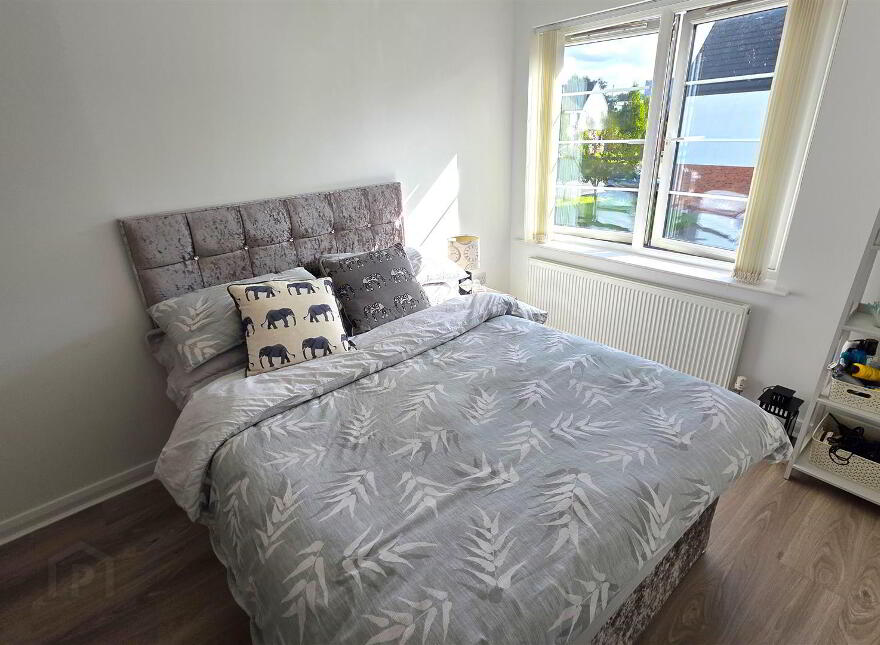 10 Bedford Meadows, Antrim, BT41 1AE