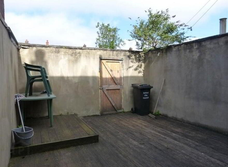 39 Northbrook Street, Lisburn Road, Belfast, BT9 7DH