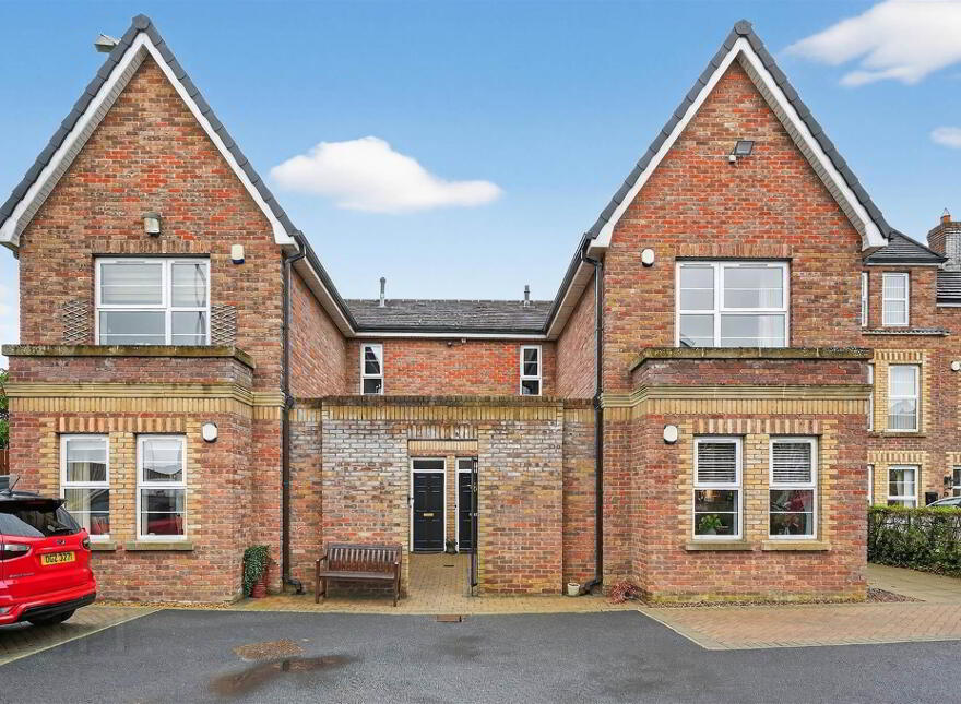 34 Strathearn Lane, Belfast, BT4 2BT photo