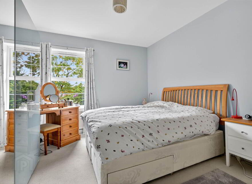34 Strathearn Lane, Belfast, BT4 2BT