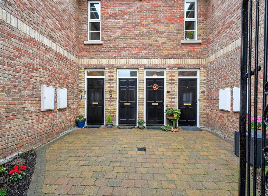 34 Strathearn Lane, Belfast, BT4 2BT