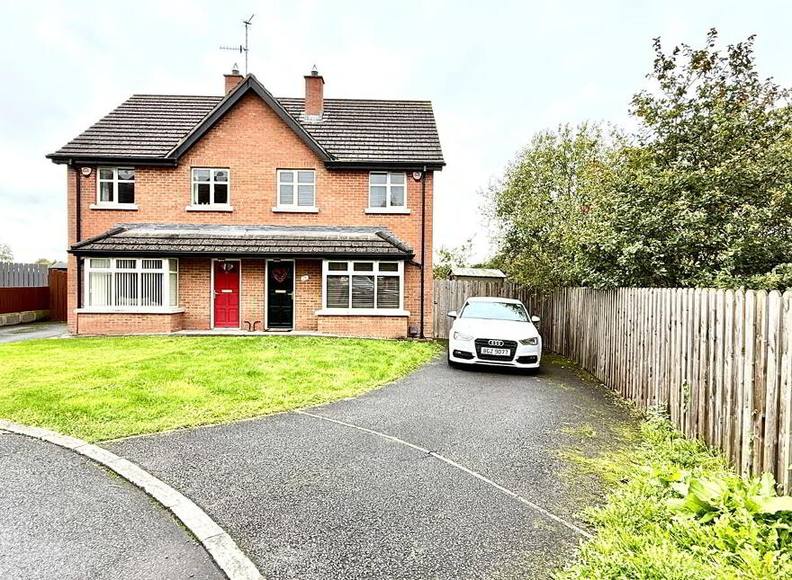 76 Baltylum Meadows, Portadown, BT62 4AB photo