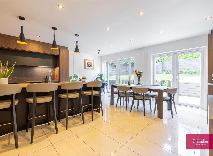 6 Glen Road, Cultra, Holywood, BT18 0HB