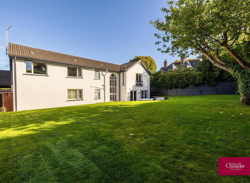 6 Glen Road, Cultra, Holywood, BT18 0HB