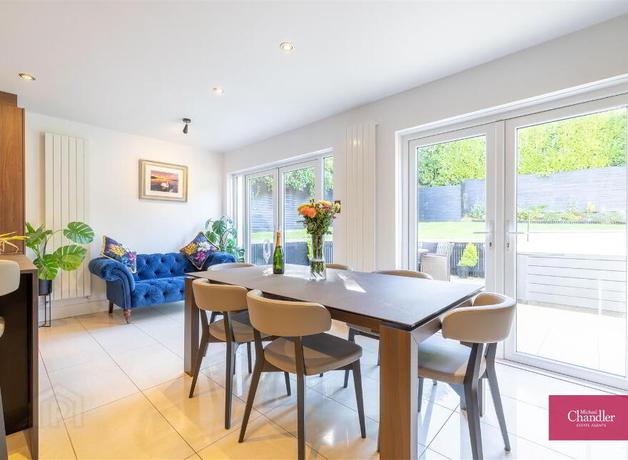 6 Glen Road, Cultra, Holywood, BT18 0HB